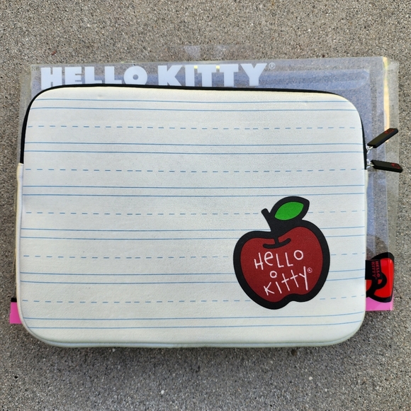 New Hello Kitty Loungefly Laptop Case 13" Macbook Pro - Picture 2 of 5
